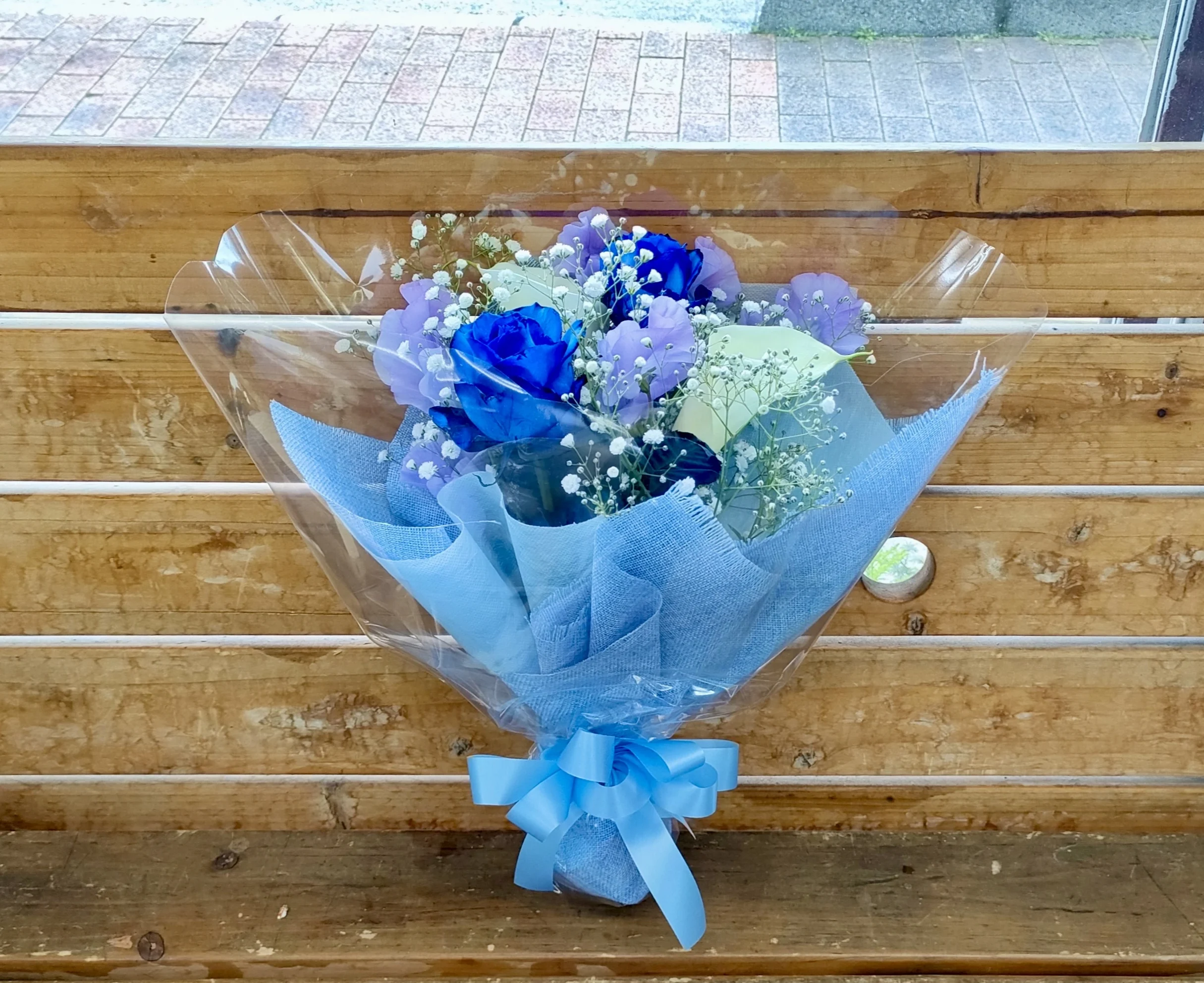 青色のミニブーケ